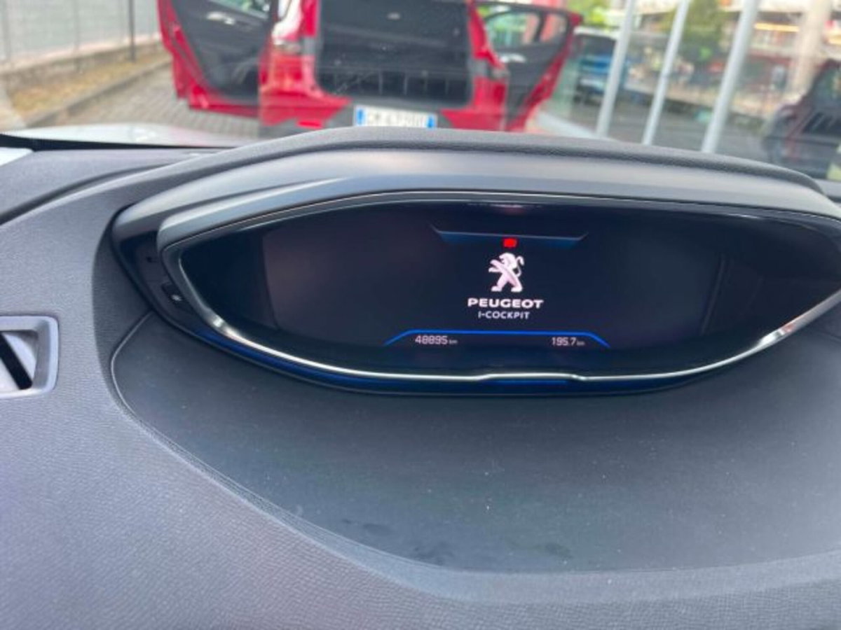 Peugeot 5008 BlueHDi 130 S&S Allure Pack (13)