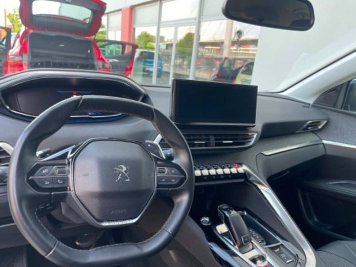 Peugeot 5008 BlueHDi 130 S&S Allure Pack (14)