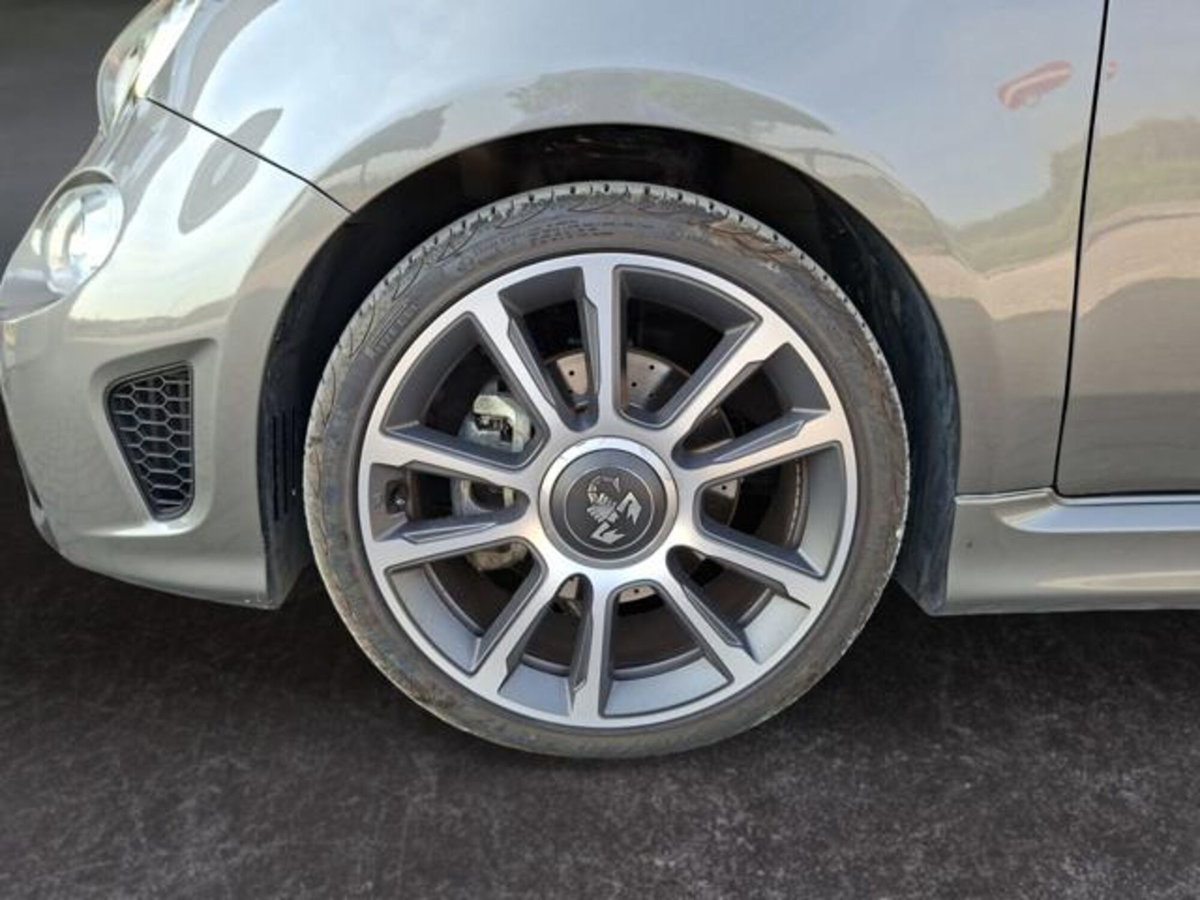 Abarth 595 595 1.4 Turbo T-Jet 165 CV Turismo (7)