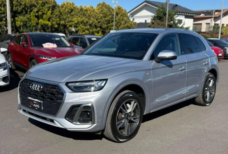 Audi Q5 40 2.0 tdi mhev 12V Identity Black quattro s-tronic