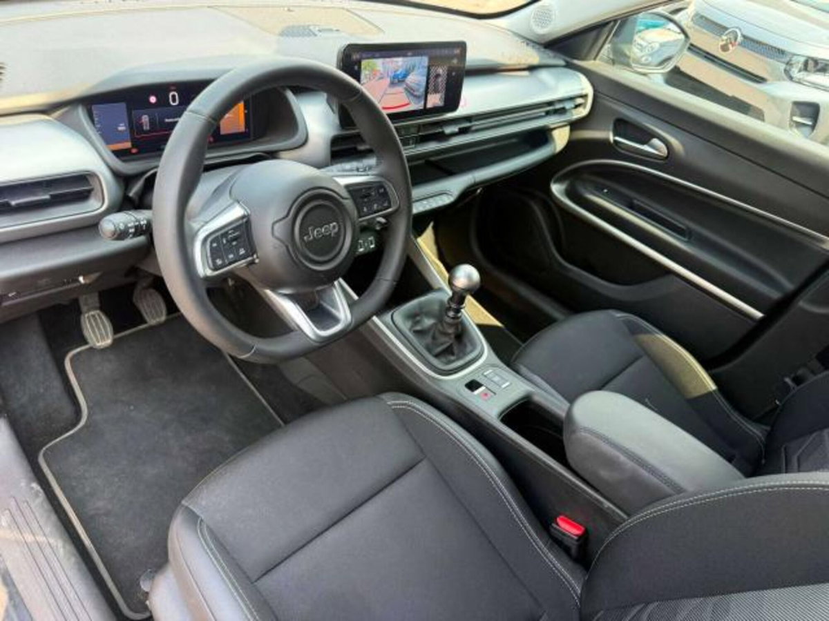 Jeep Avenger 1.2 turbo Summit fwd 100cv (7)