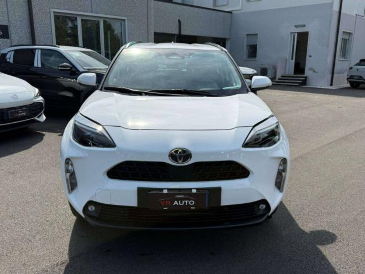 Toyota Yaris Cross Active fwd 115cv e-cvt (2)
