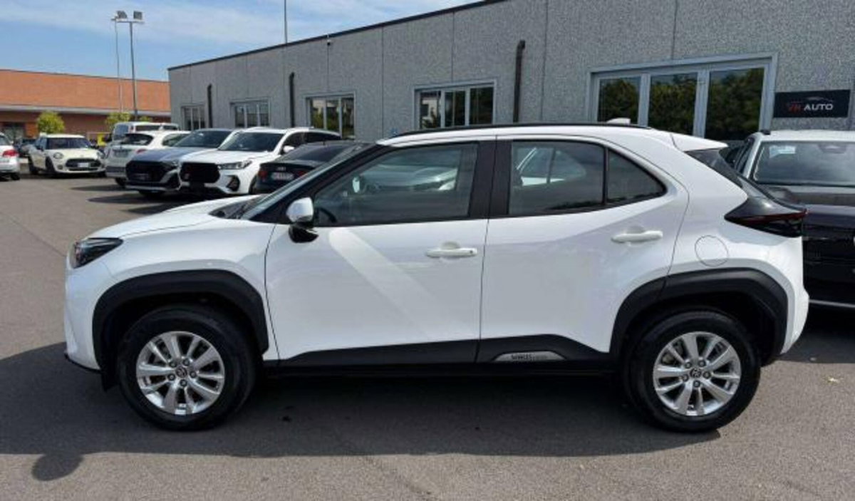Toyota Yaris Cross Active fwd 115cv e-cvt (3)