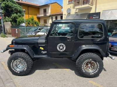 Jeep Wrangler 2.5 Laredo (2)