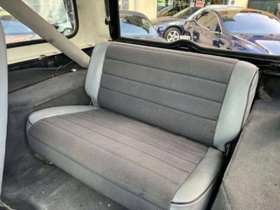 Jeep Wrangler 2.5 Laredo (9)