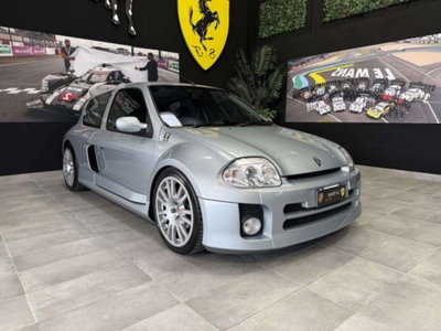 Renault Clio 3.0 V6 24V cat 3 porte Renault Sport (3)
