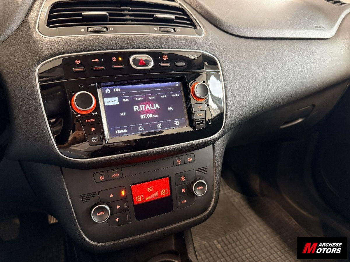Fiat Punto 1.3 MJT II S&S 95 CV 5 porte Lounge (12)