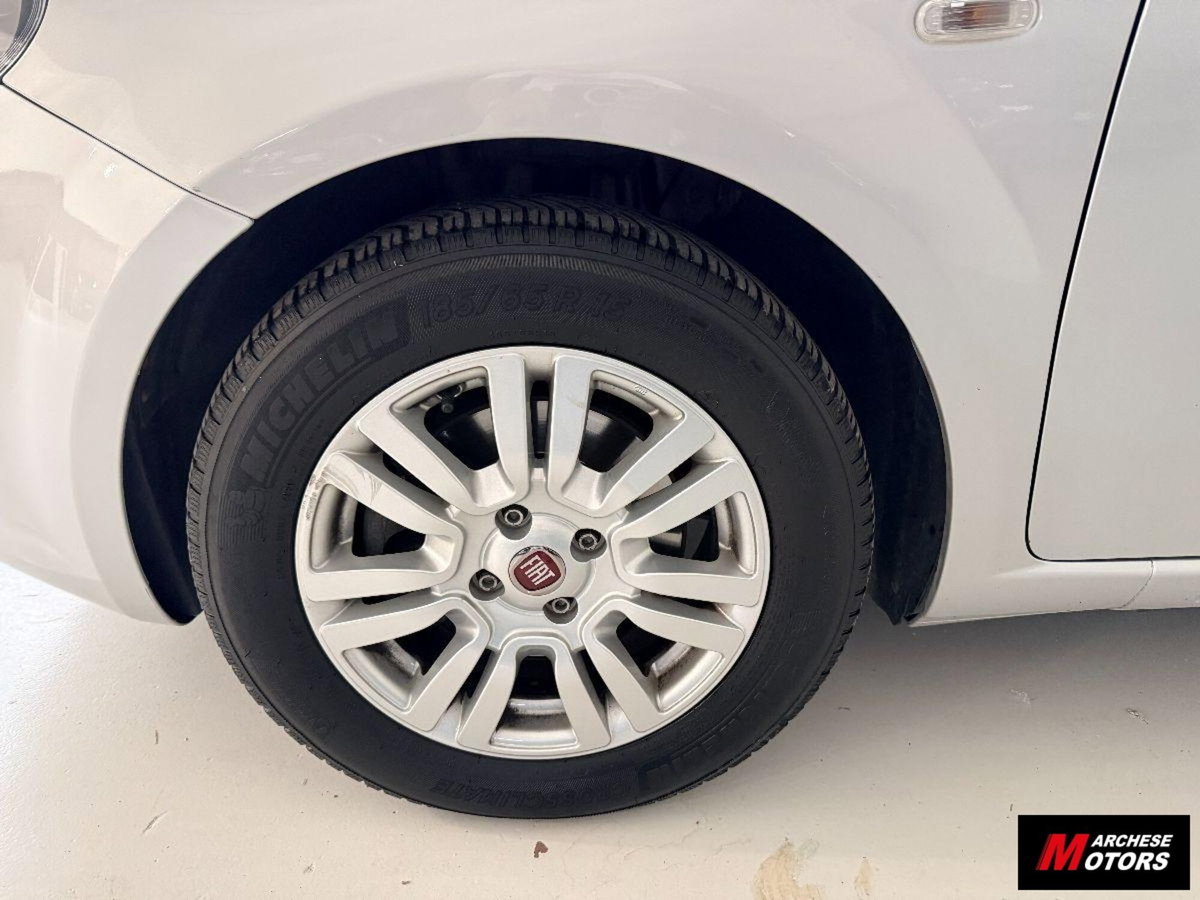 Fiat Punto 1.3 MJT II S&S 95 CV 5 porte Lounge (16)