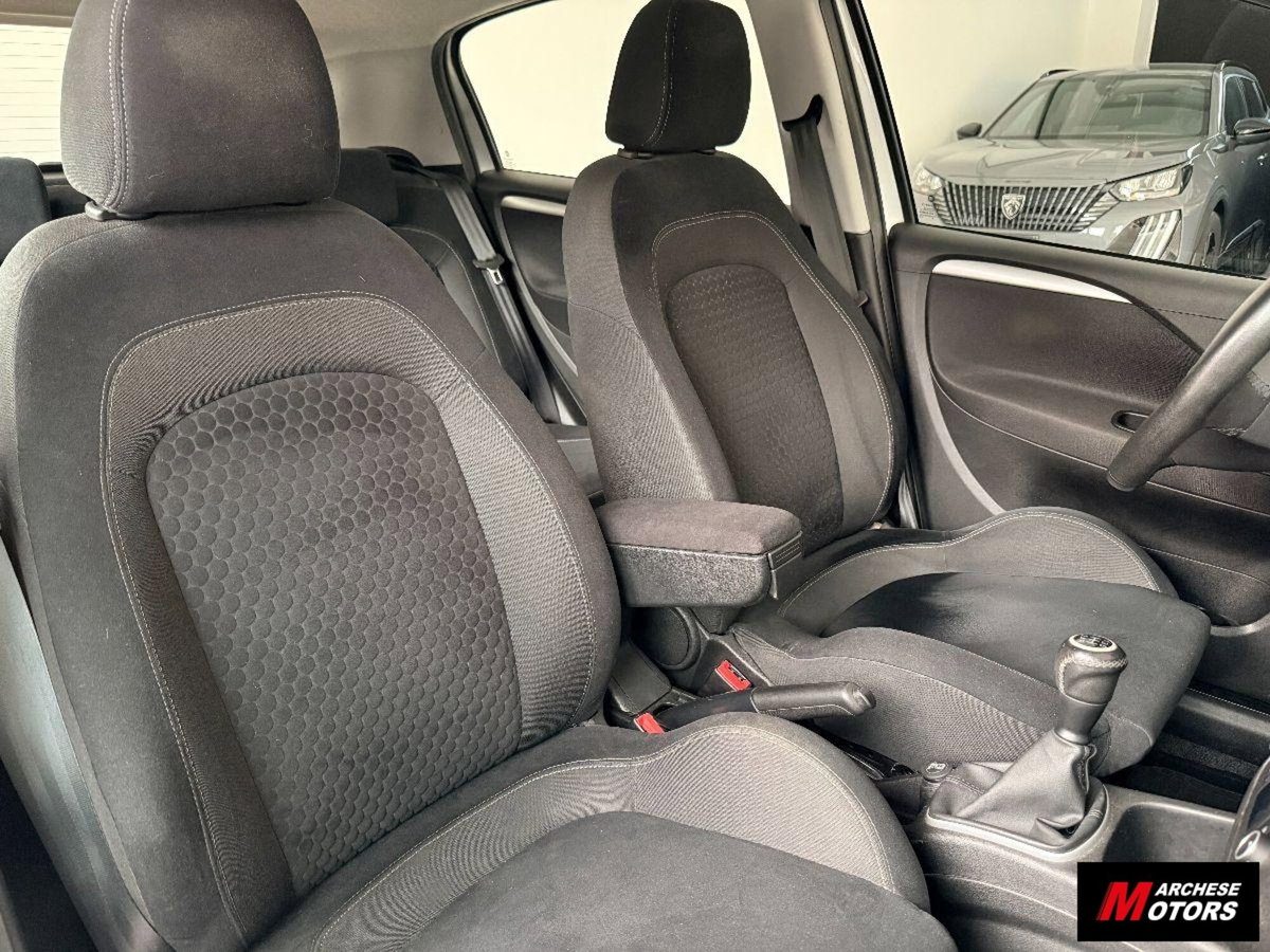 Fiat Punto 1.3 MJT II S&S 95 CV 5 porte Lounge (8)