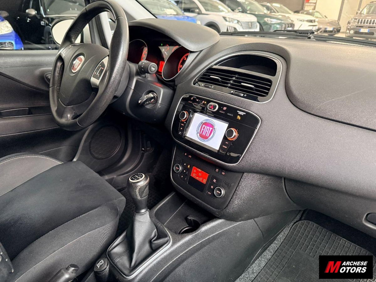 Fiat Punto 1.3 MJT II S&S 95 CV 5 porte Lounge (9)