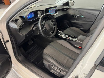 Peugeot 208 50 kWh Allure (9)