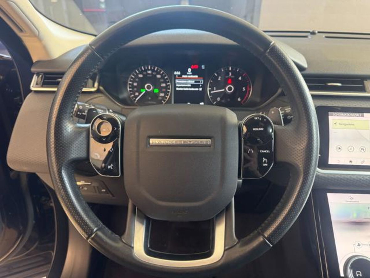 Land Rover Range Rover Velar 2.0D I4 180 CV (7)