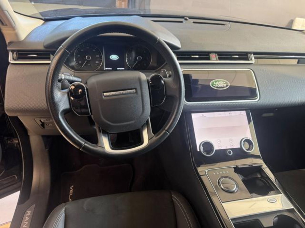 Land Rover Range Rover Velar 2.0D I4 180 CV (8)