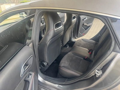 Mercedes-Benz CLA Shooting Brake 220 d Automatic Executive (12)
