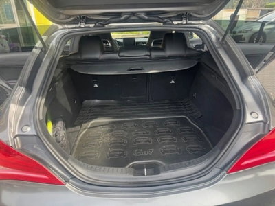Mercedes-Benz CLA Shooting Brake 220 d Automatic Executive (8)