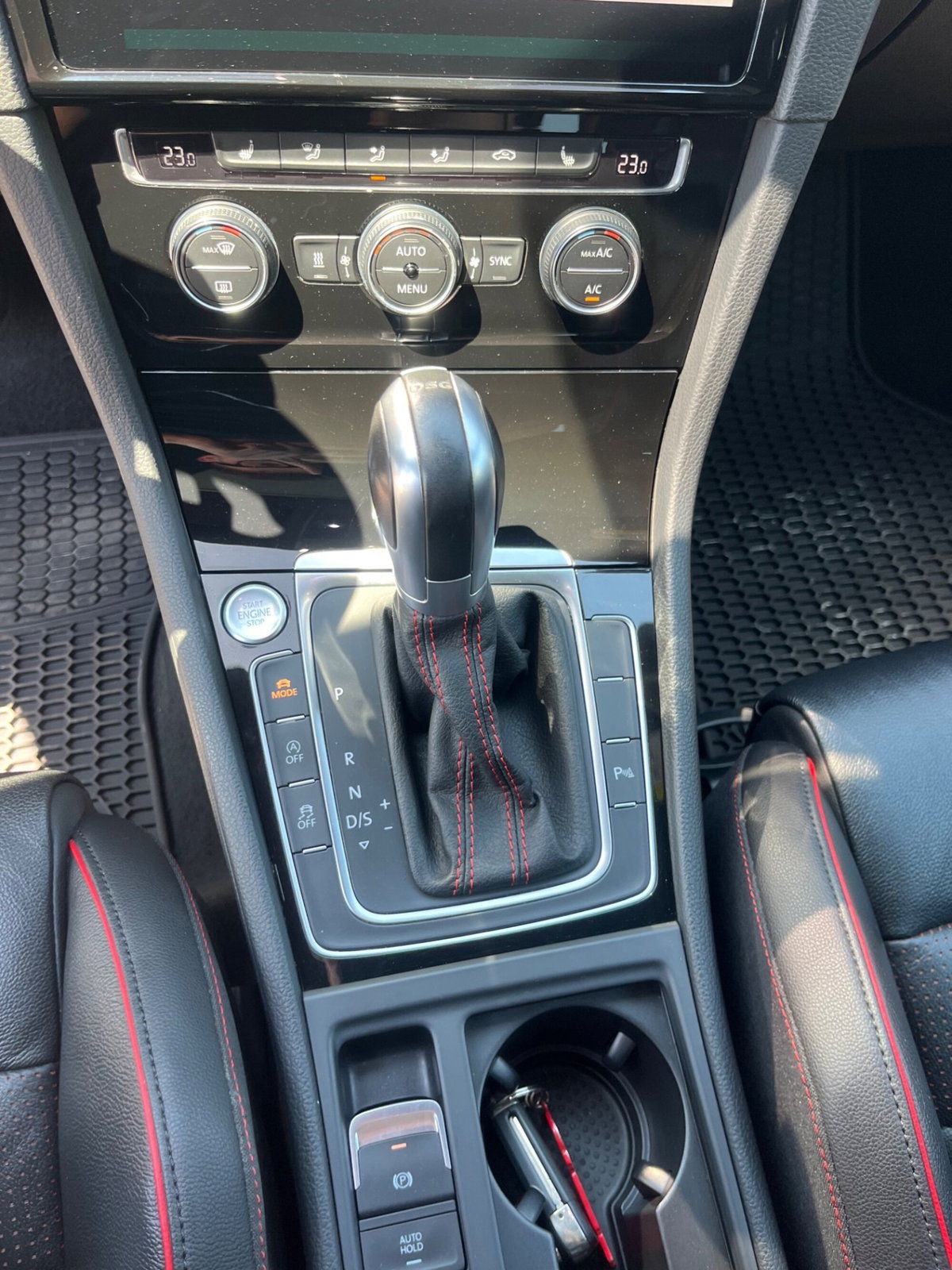 Volkswagen Golf GTI Performance 2.0 245 CV TSI DSG 5p. BMT (13)