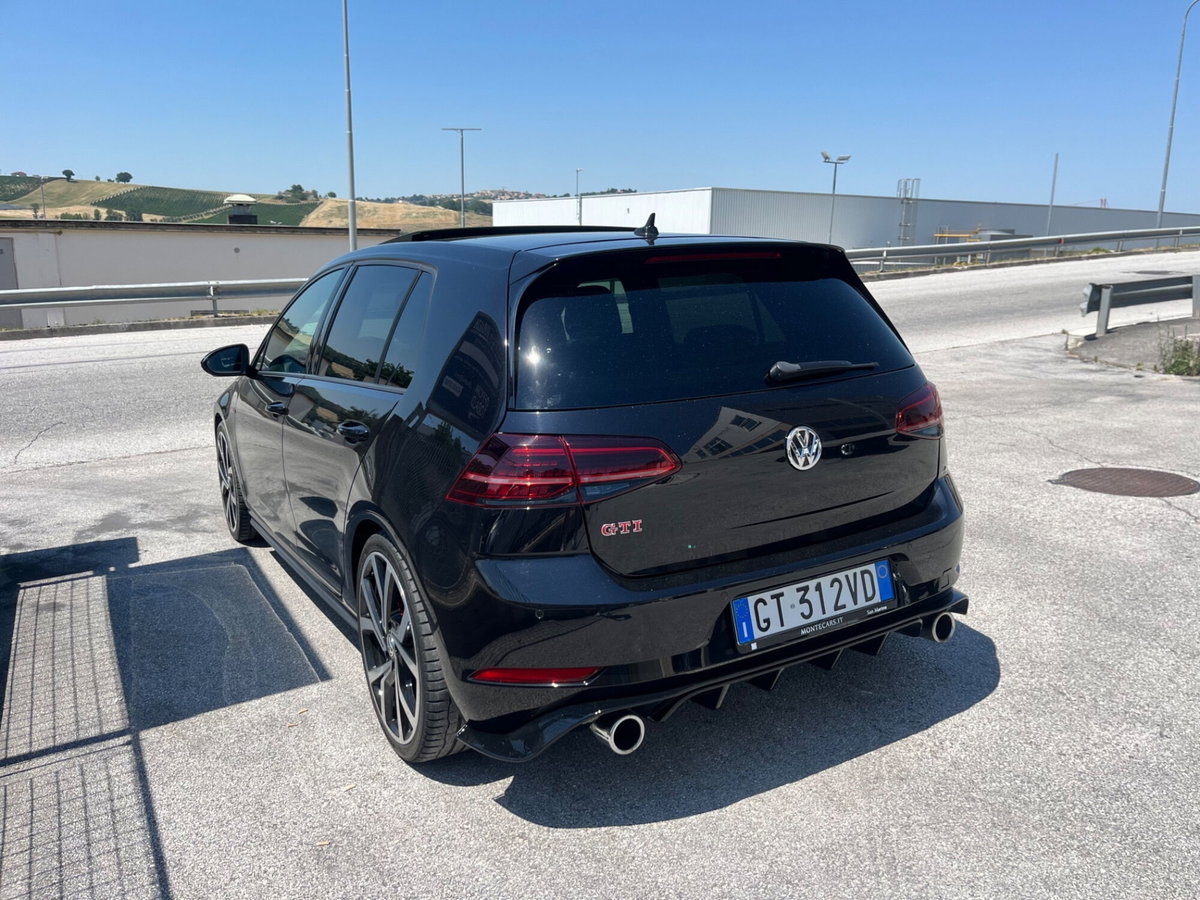 Volkswagen Golf GTI Performance 2.0 245 CV TSI DSG 5p. BMT (4)