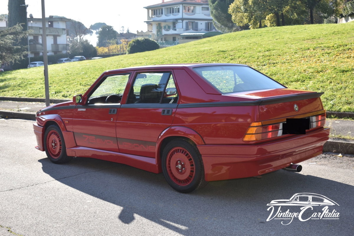 Alfa Romeo 75 1.8i turbo Evoluzione (4)