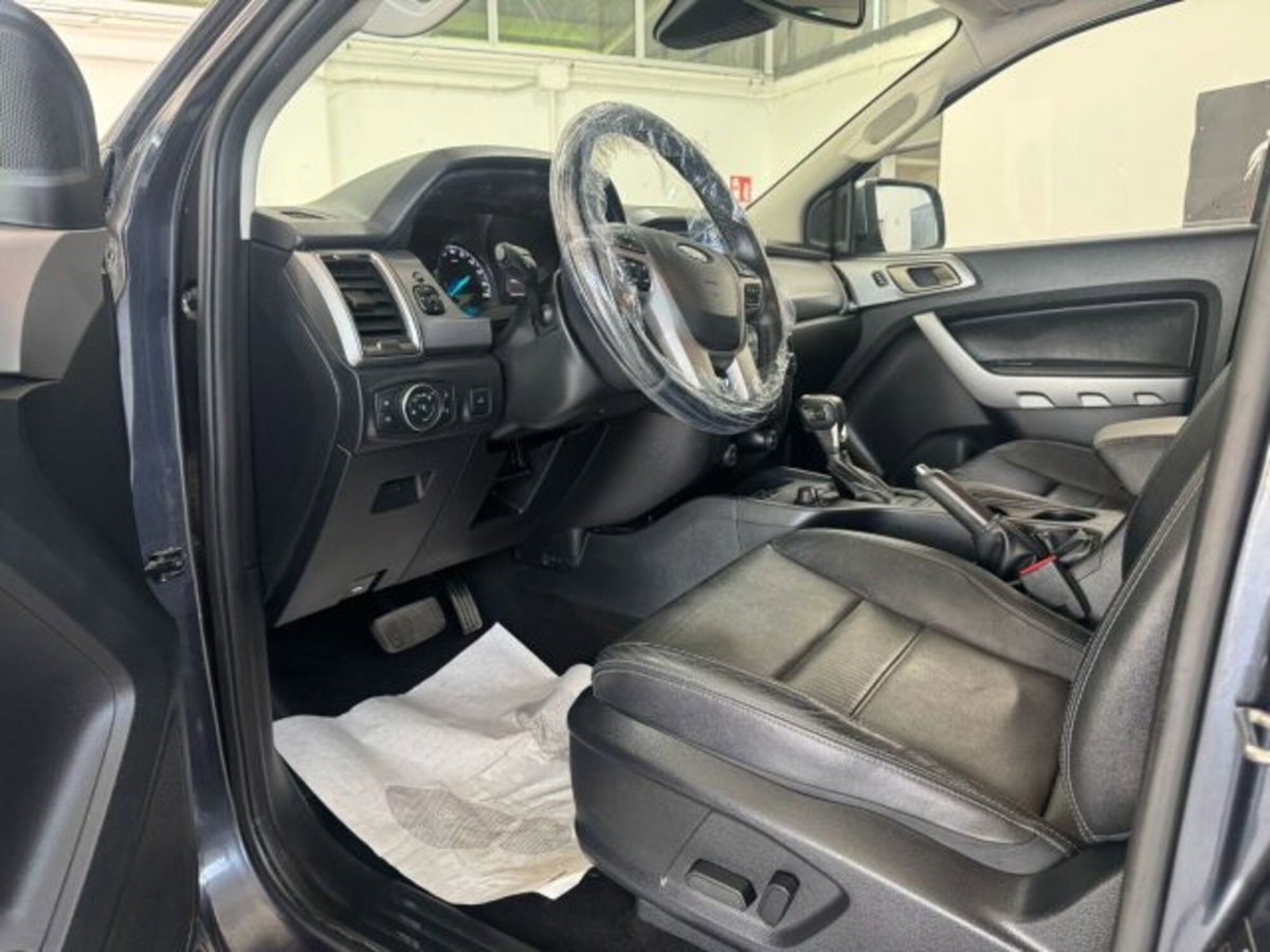 Ford Ranger Pick-up Ranger 2.0 ECOBLUE aut. 213 CV DC Limited 5 posti (9)
