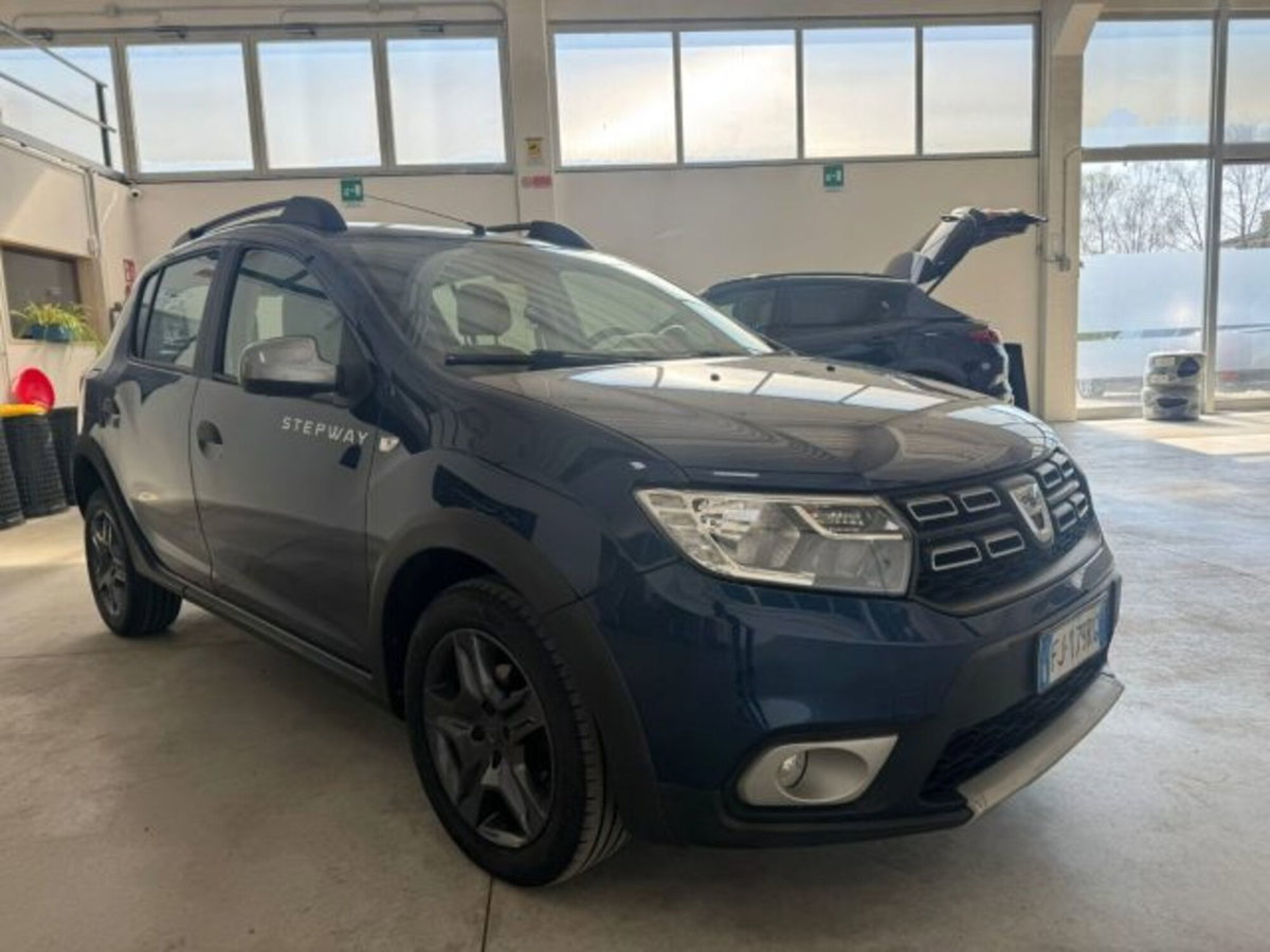 Dacia Sandero Stepway 1.5 dCi 8V 90CV Start&Stop Easy-R (2)