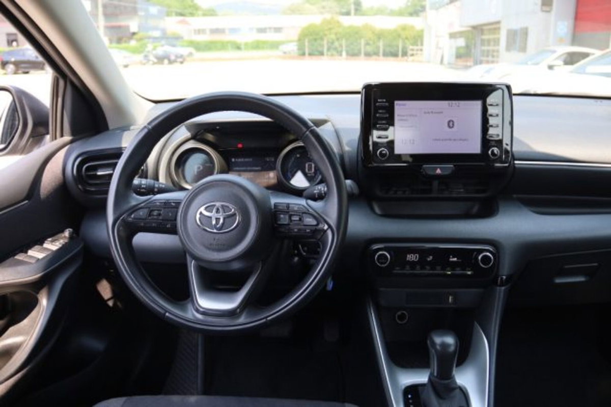 Toyota Yaris Cross 1.5 Hybrid 5p. E-CVT Trend (12)