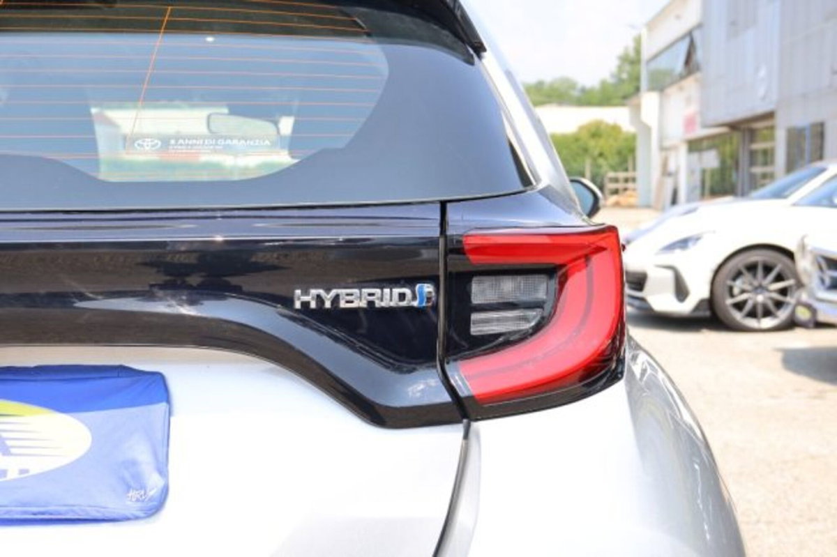 Toyota Yaris Cross 1.5 Hybrid 5p. E-CVT Trend (18)