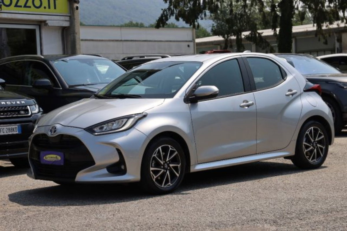 Toyota Yaris Cross 1.5 Hybrid 5p. E-CVT Trend (2)