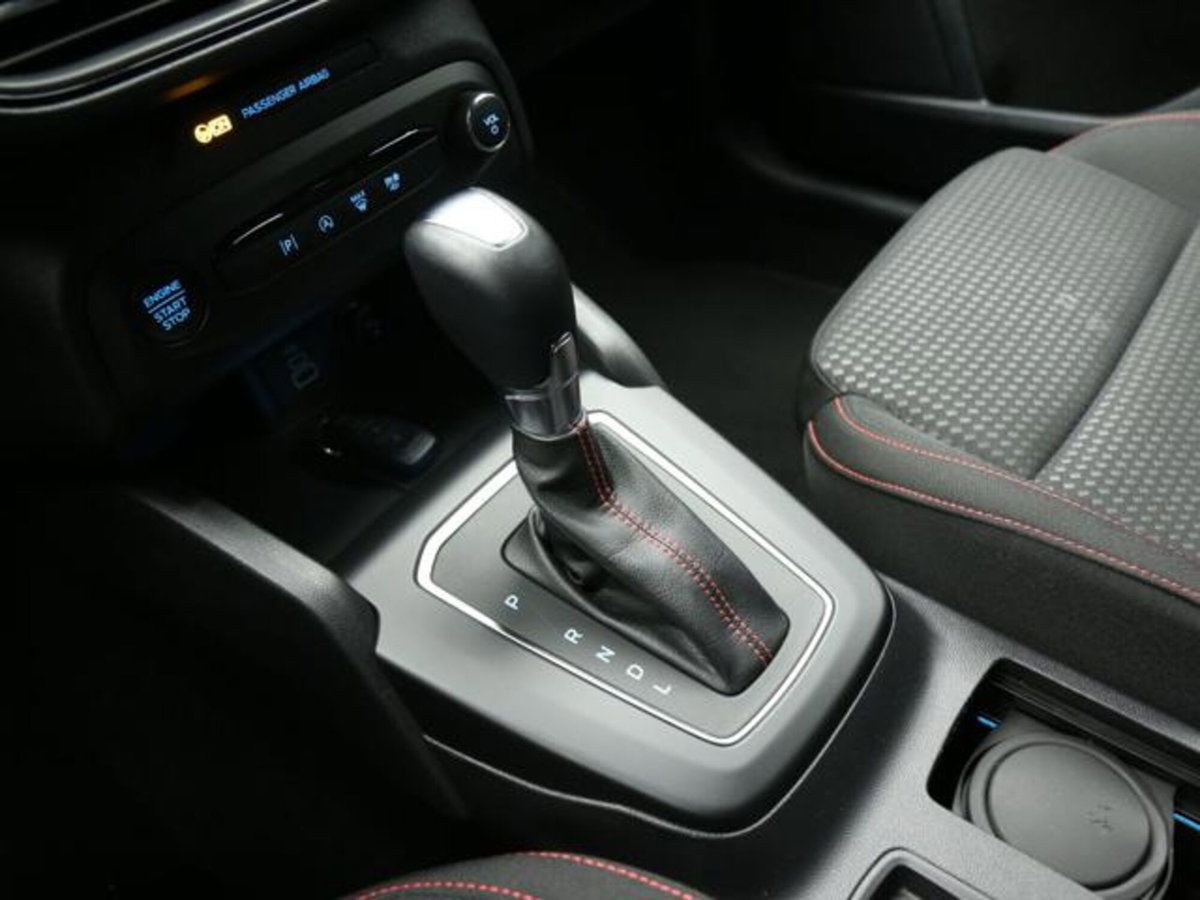 Ford Focus 1.0 EcoBoost Hybrid 155 CV 5p. ST-Line X (13)
