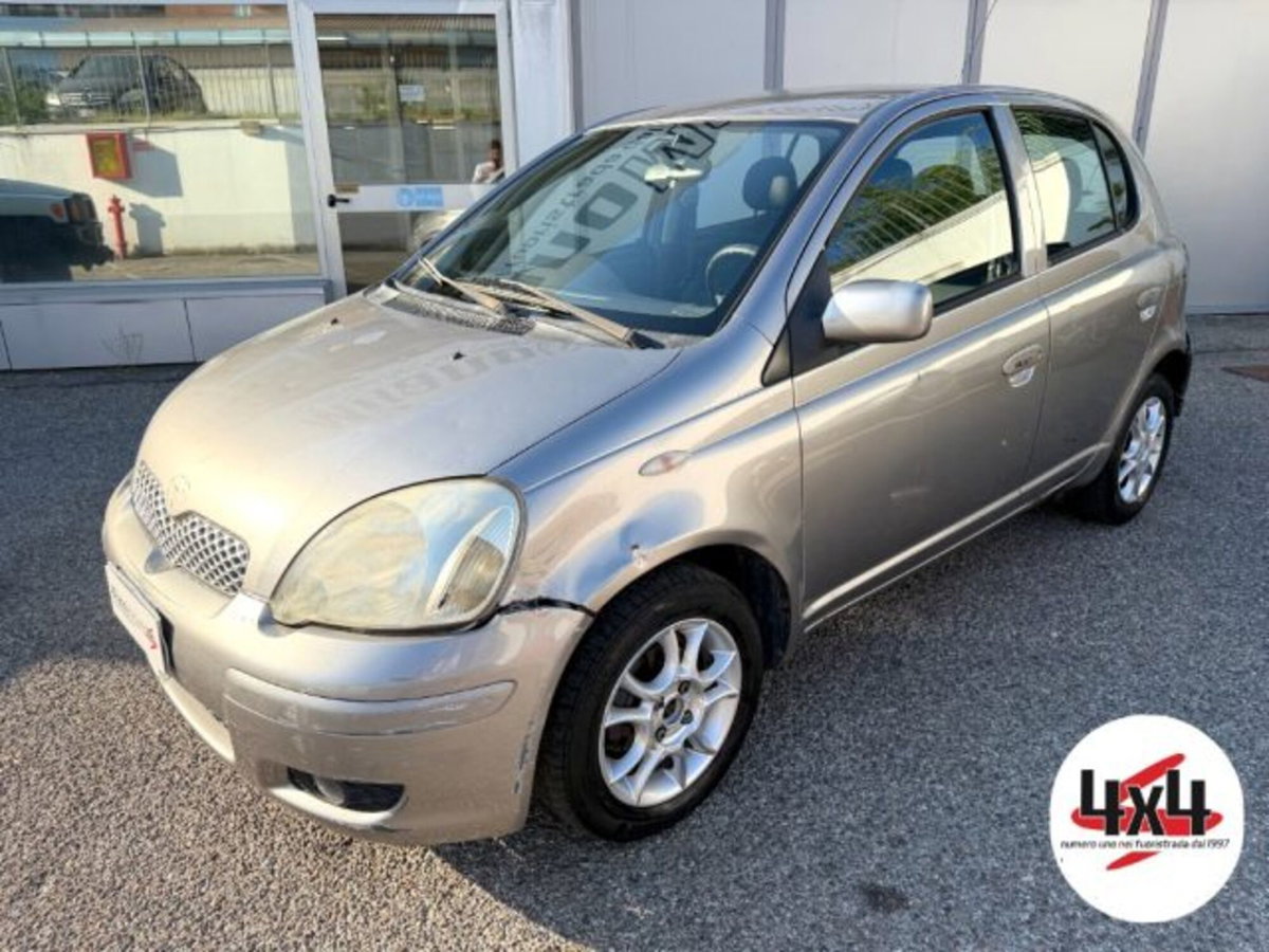 Toyota Yaris D-4D cat 5 porte Sol