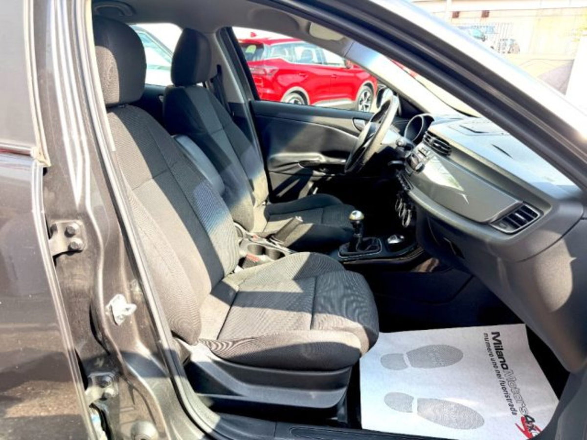 Alfa Romeo Giulietta 2.0 JTDm-2 Progression 140cv (11)