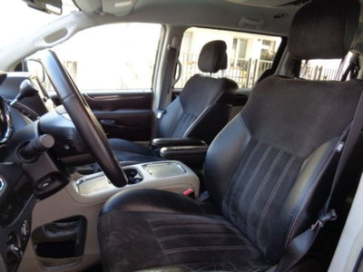 Lancia Voyager 2.8 Turbodiesel Platinum 177 CV (10)