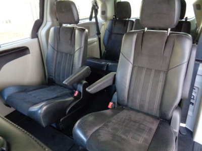 Lancia Voyager 2.8 Turbodiesel Platinum 177 CV (15)