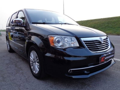 Lancia Voyager 2.8 Turbodiesel Platinum 177 CV (2)