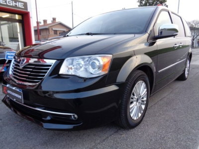 Lancia Voyager 2.8 Turbodiesel Platinum 177 CV (4)