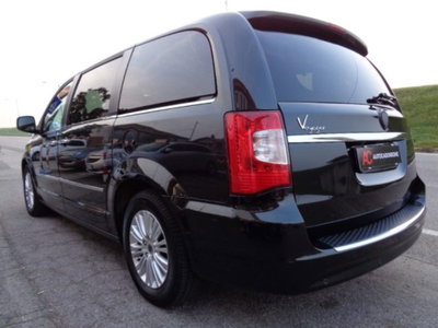 Lancia Voyager 2.8 Turbodiesel Platinum 177 CV (6)