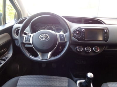 Toyota Yaris 1.0 5 porte (15)