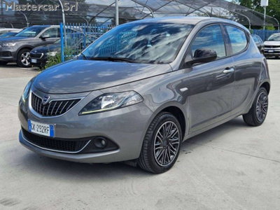 Lancia Ypsilon 1.0 FireFly 5 porte S&S Hybrid Gold Plus (2)