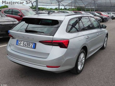 Skoda Octavia Station Wagon 2.0 TDI EVO SCR 150 CV DSG 4x4 Wagon Executive (6)