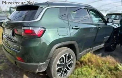 Jeep Compass 1.3 T4 190CV PHEV AT6 4xe Limited (3)