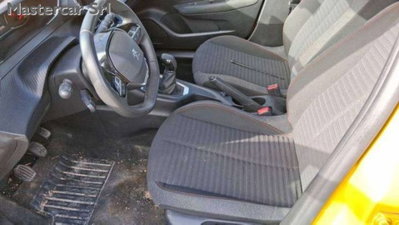 Peugeot 208 1.2 puretech Active s&s 75cv (7)