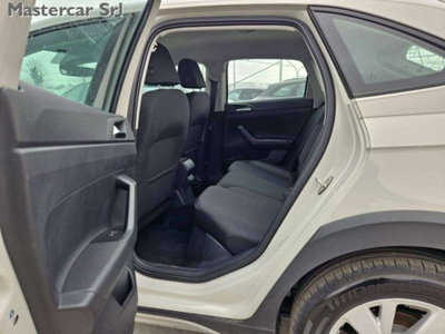 Volkswagen Taigo 1.0 TSI 110 CV DSG R-Line (10)