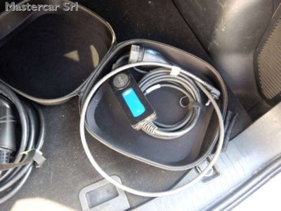 Ford Kuga 2.5 Plug In Hybrid 225 CV CVT 2WD Titanium (10)