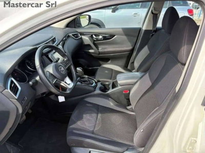 Nissan Qashqai 1.7 dCi 150 CV 4WD CVT Business (8)