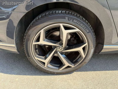 Volkswagen Passat Variant 2.0 TDI SCR 200 CV 4MOTION DSG Executive (14)