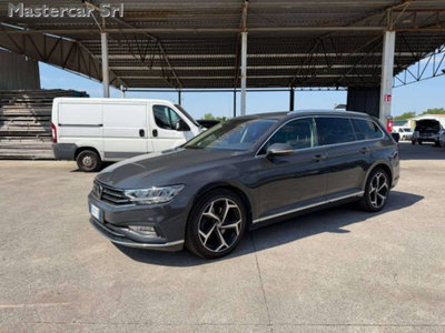 Volkswagen Passat Variant 2.0 TDI SCR 200 CV 4MOTION DSG Executive (2)