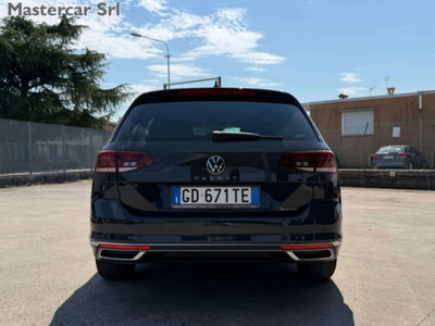 Volkswagen Passat Variant 2.0 TDI SCR 200 CV 4MOTION DSG Executive (5)