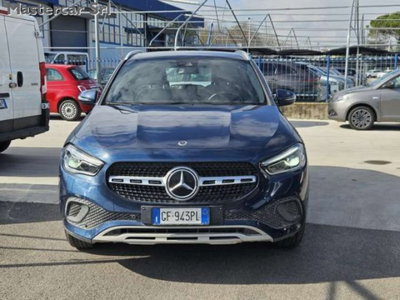 Mercedes-Benz GLA SUV 250 e phev Business Extra auto (9)