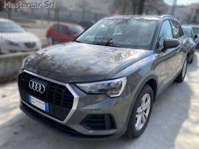 Audi Q3 35 2.0 tdi Business Advanced s-tronic (2)