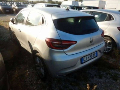 Renault Clio 1.0 tce Techno 90cv (3)