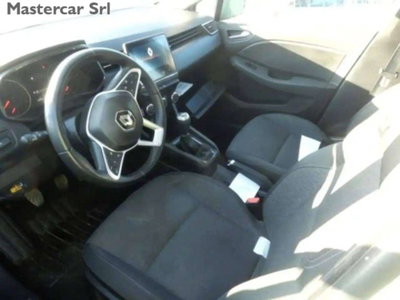Renault Clio 1.0 tce Techno 90cv (4)